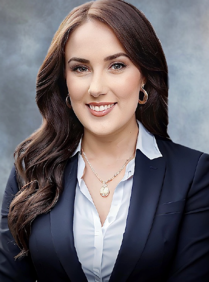 Lively.Katie-headshot